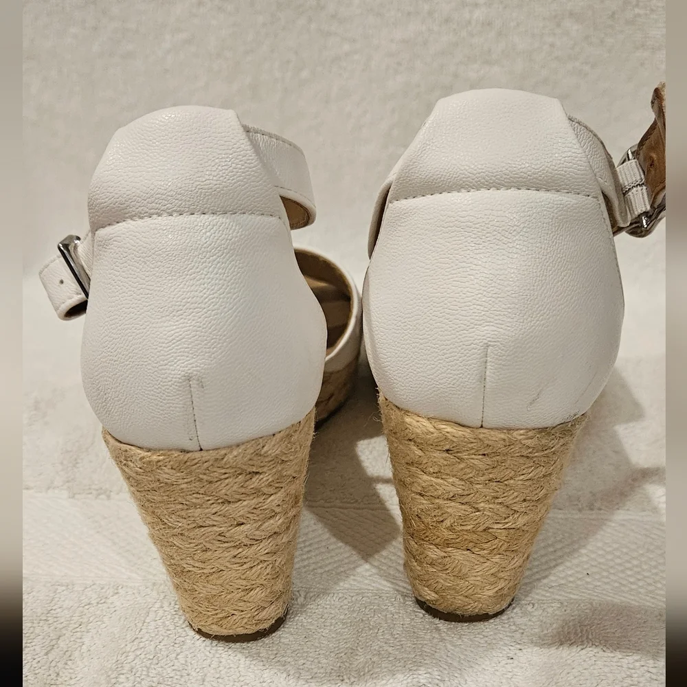 STYLE & CO WEDGE HEELS